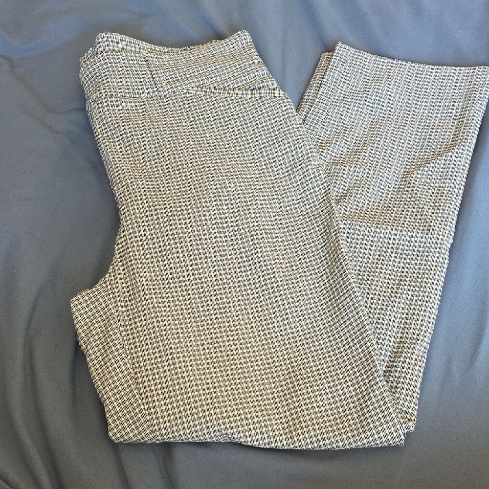 Hilary Radley Black and White Checkered Cropped Pants